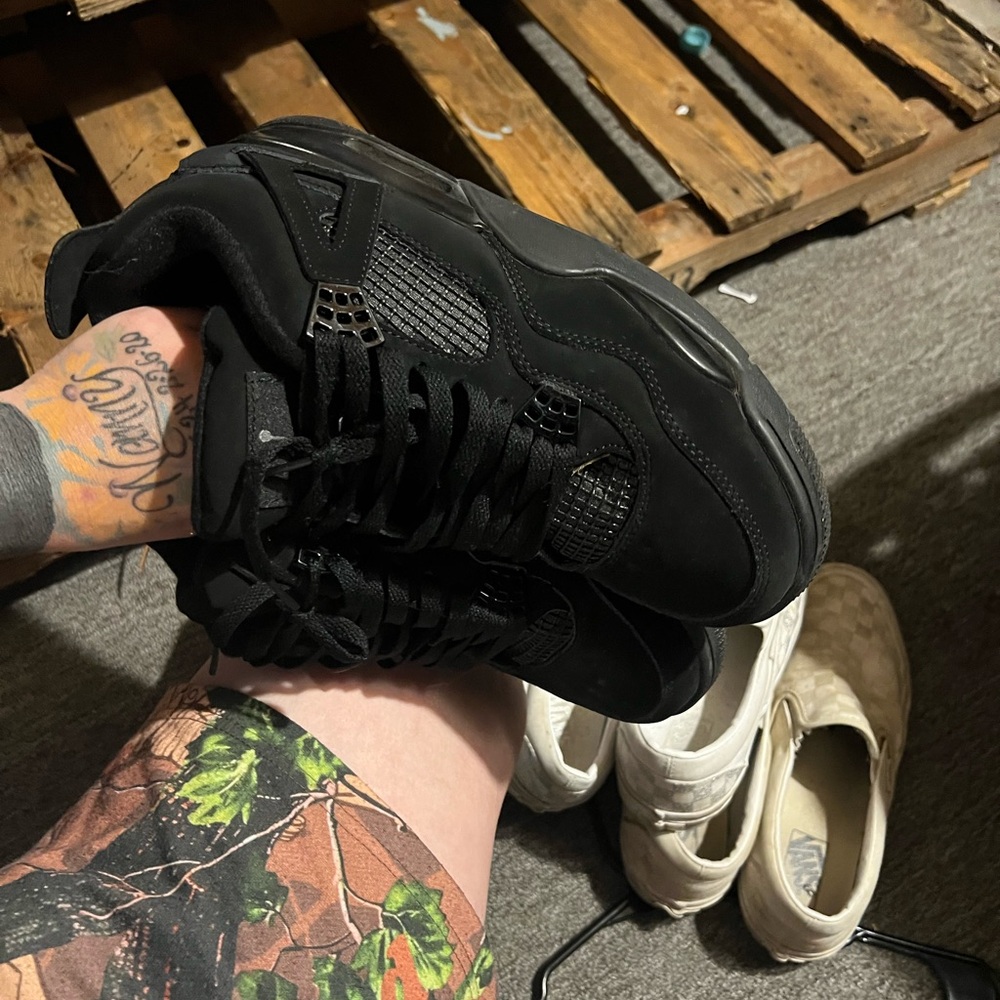 Jordan Black Sneakers